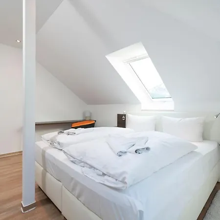 08 Evi Apartment